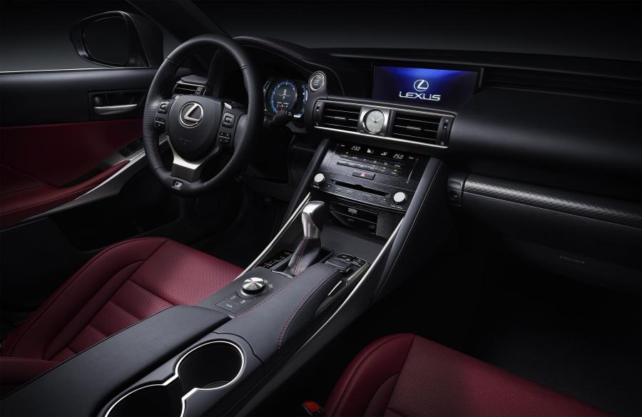 Интерьер Lexus IS200t F-Sport 2016 года  (WW) (фото 8 из 35)